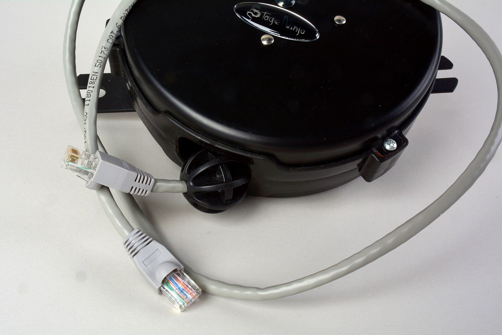 Stage Ninja ETH20S 20 Ft. Retractable Cable Reel BStock