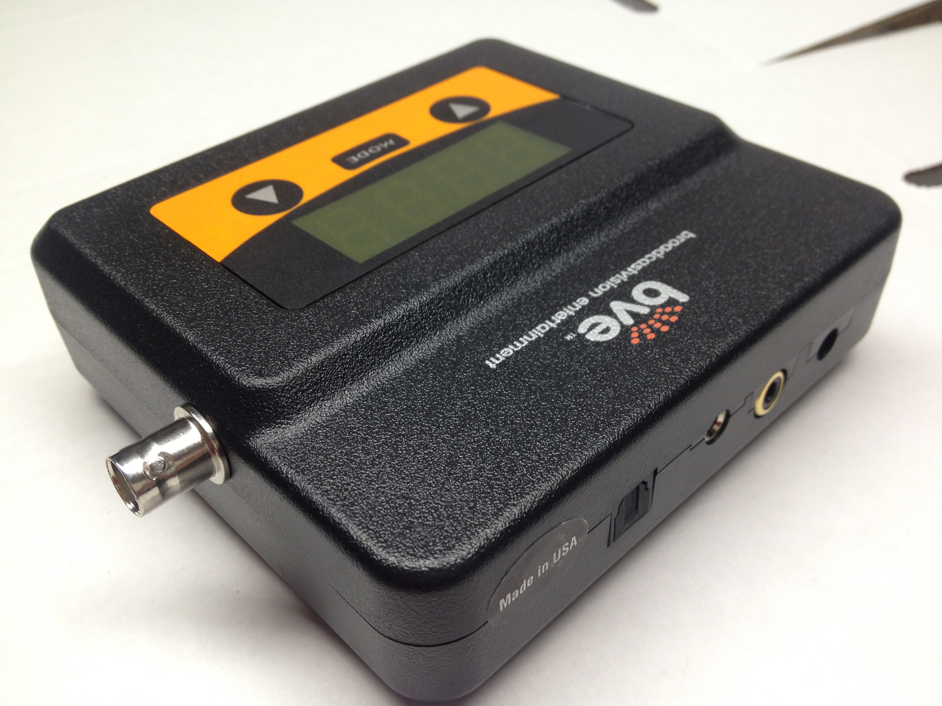 Broadcast Vision AXSFMTDBNC FM Transmitter w/Digital Optical/COAX