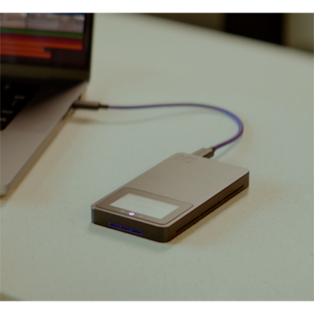 Iodyne Pro Mini 4TB Compact Portable USB-2/3/4 Thunderbolt Bus-Powered ...