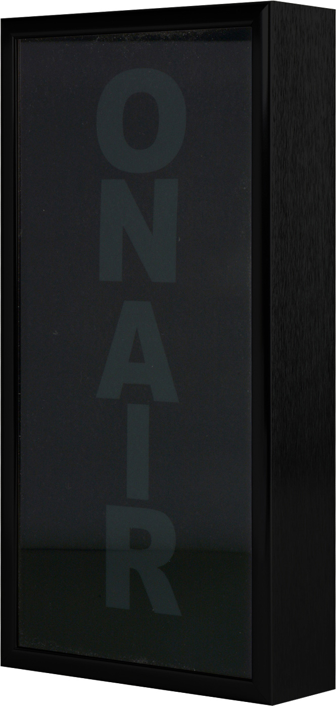 Low Profile Vertical Studio Warning Light - ON AIR in Black Matte